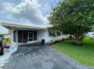 180 Crossways Dr, Leesburg, FL 34788