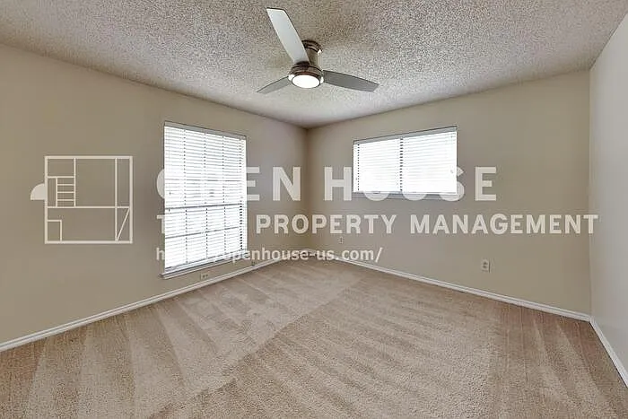 2304 Tamarisk Dr — Photo 14