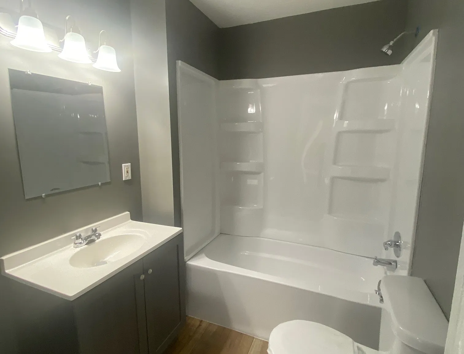 2 bed, $895 — Photo 4