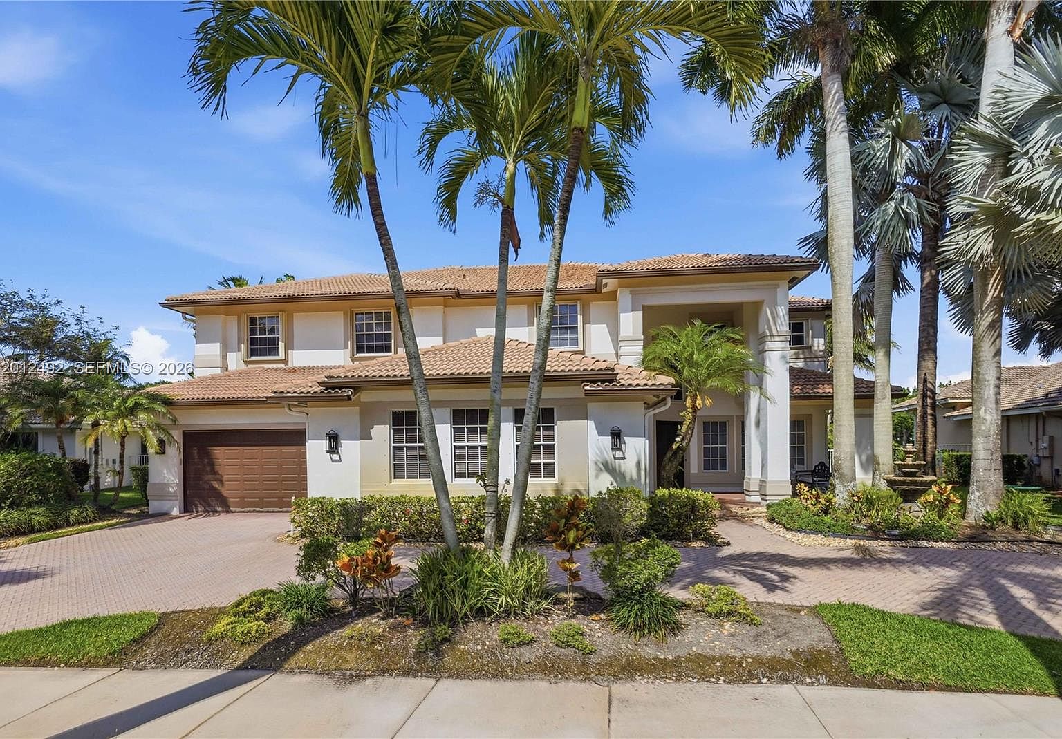 1422 Victoria Isle Dr