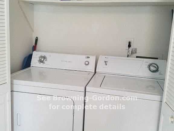 3rd image of 204 Cumberland Trce