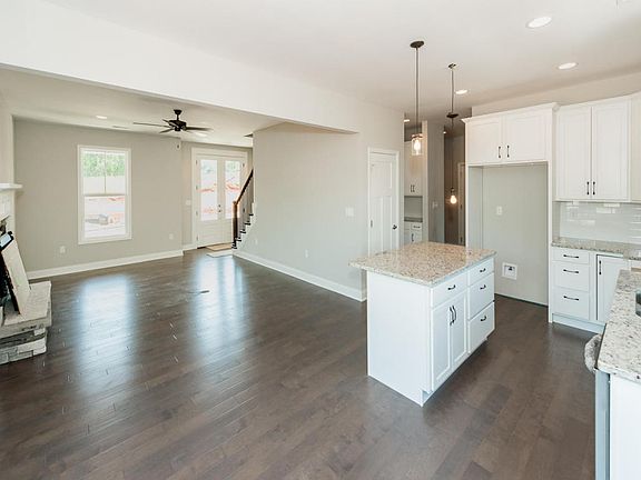 4th image of 8923 Highbury Way