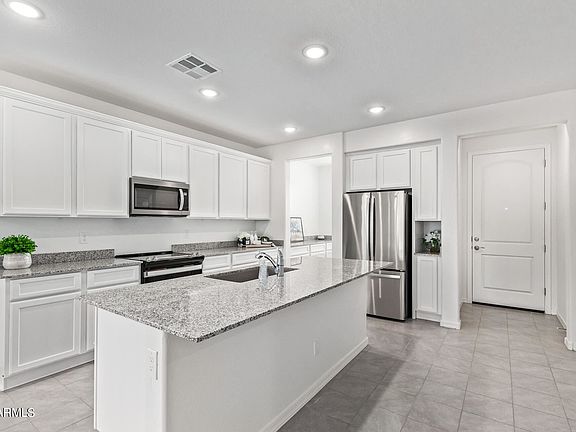 3rd image of 20640 W Luke Ave