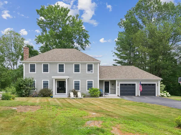 63 Ledgewood Drive, Falmouth, ME 04105