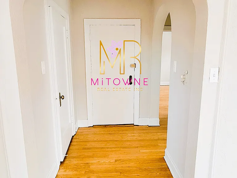 Large Entry Foyer