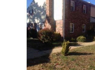 131 Colonial Square Dr, Lindenwold, NJ 08021