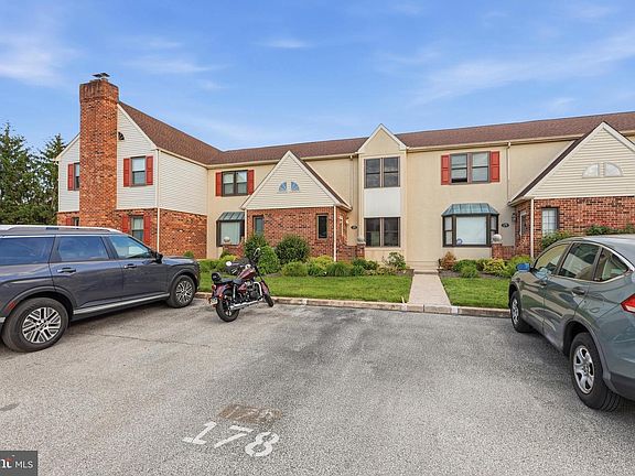 3rd image of 178 William Penn Dr #178