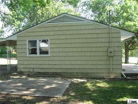 3rd image of 238 Emerson Ave
