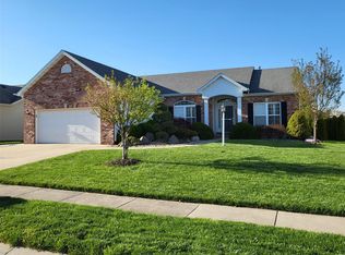 3946 Sequoia Dr, Edwardsville, IL 62025