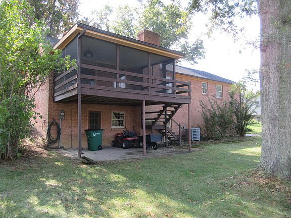 5th image of 225 Briarwood Dr