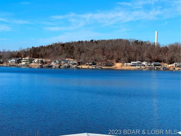 287 Shoe Lace Dr, Camdenton, MO 65020