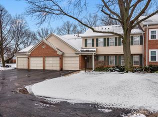 1608 Pennsbury Ct #1-A, Wheeling, IL 60090