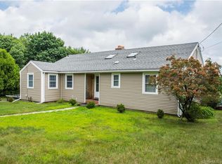 31 Sharon Rd, Bloomfield, CT 06002
