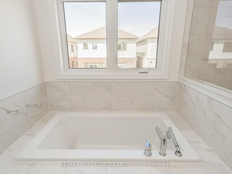 37 Gemini Dr — Photo 23