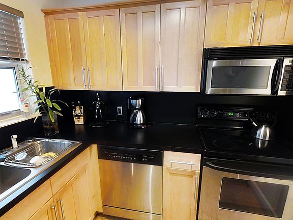2nd image of 1610 Lenox Avenue # Third Floor
