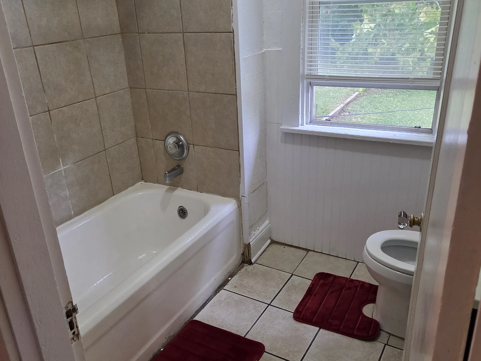 7019 Hunter Ave — Photo 4