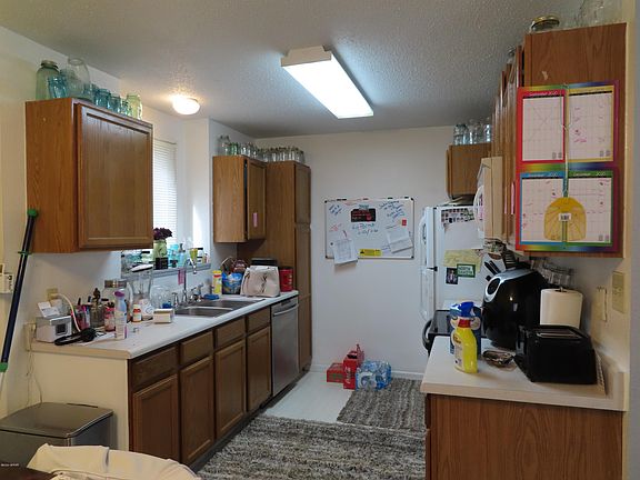 5th image of 712-714 Great Plains Ct