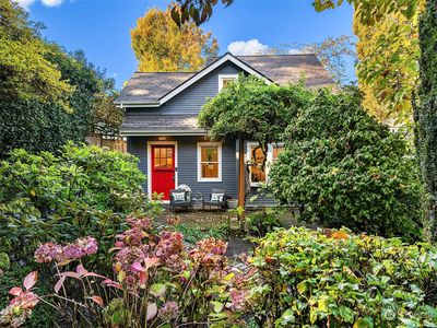 229 33rd Avenue E, Seattle, WA, 98112