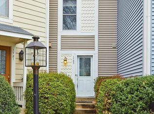 1783 Whisperhill Dr, Reston, VA 20194