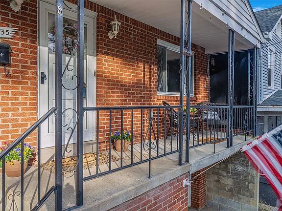4th image of 1035 Bayridge Ave