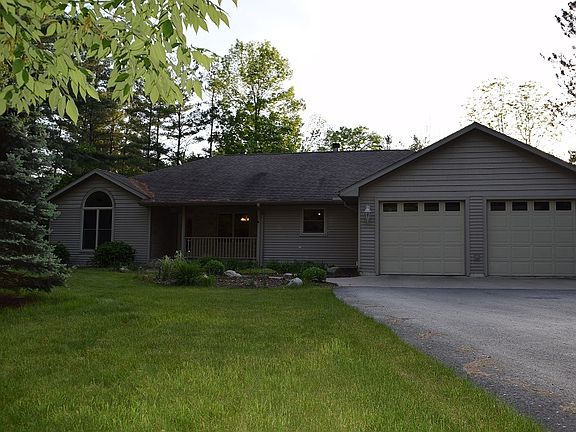 2nd image of 896 W Lake Forest Ln