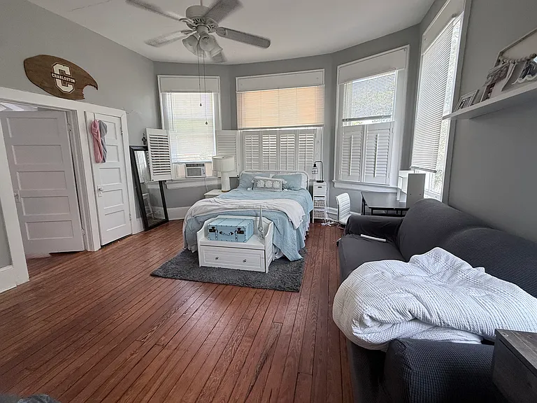 135 Ashley Ave #B — Photo 2