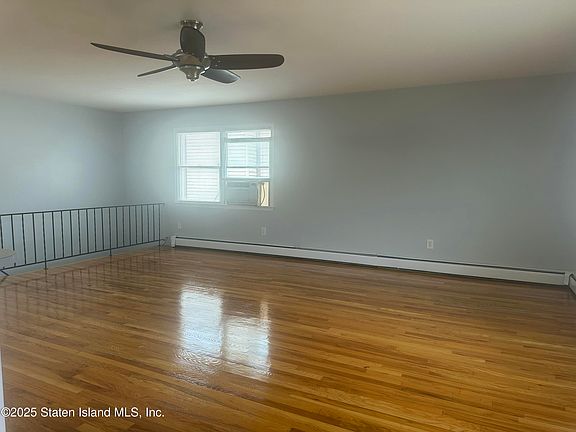 3rd image of 174 Swinnerton St