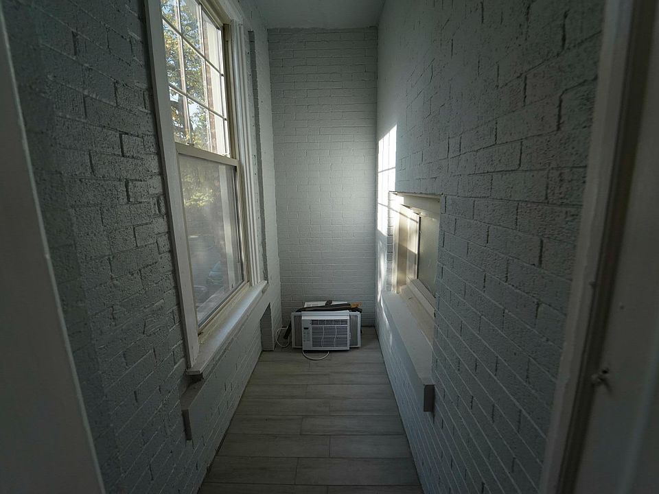 Sun Room? Additional Storage?