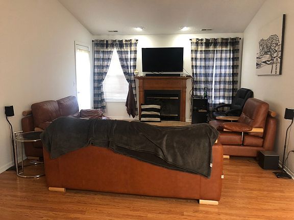 3rd image of 605 Elizabeth Dr #605