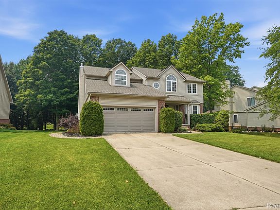 3rd image of 170 Fairhill Way