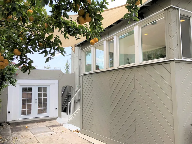 8538 W Knoll Dr — Photo 23