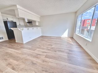5229 Riverton Ave #8, North Hollywood, CA 91601