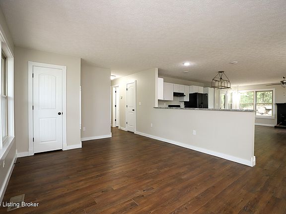 2nd image of 384 School Side Dr
