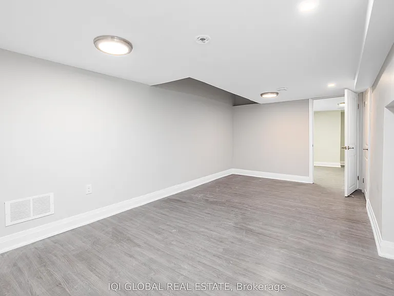 142 Grace St #BASEMENT — Photo 7