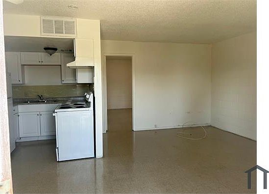 2nd image of 818 S 7th St APT 5