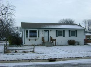 903 Greenwood Dr SE, East Grand Forks, MN 56721