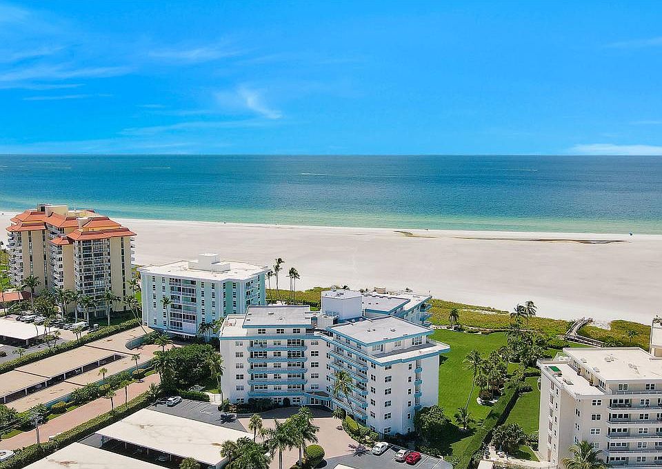 1st image of 220 Seaview Ct APT 215