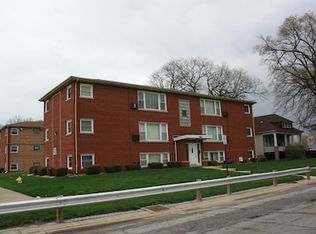 220 E 144th St APT 3E, Dolton, IL 60419