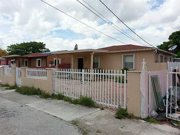 3rd image of 3251 NW 17th St