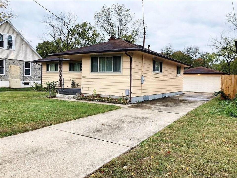 1st image of 3809 Roslyn Ave