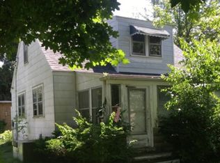 206 Cedar St, Brooklyn, MI