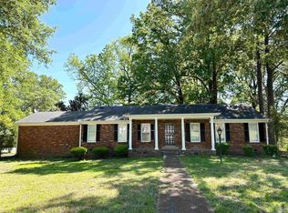 3152 Glenfinnan Rd, Memphis, TN 38128