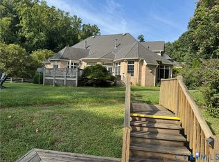 12106 Sloan Dr, Chester, VA 23836