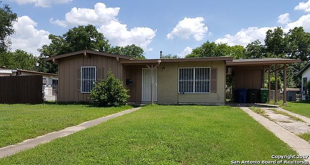 1st image of 4212 Silver Lake Dr