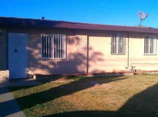 548 E 3rd St, Rialto, CA 92376