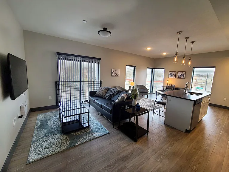 520 Neil — Photo 13