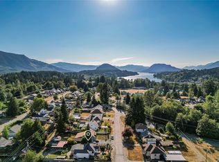 40 Hemlock St, Lake Cowichan, BC V0R2G0