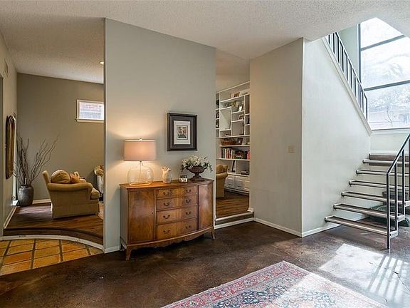 5th image of 3657 Asbury St