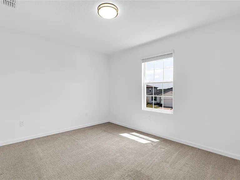 1100 Lakeshore Breeze Pl — Photo 18