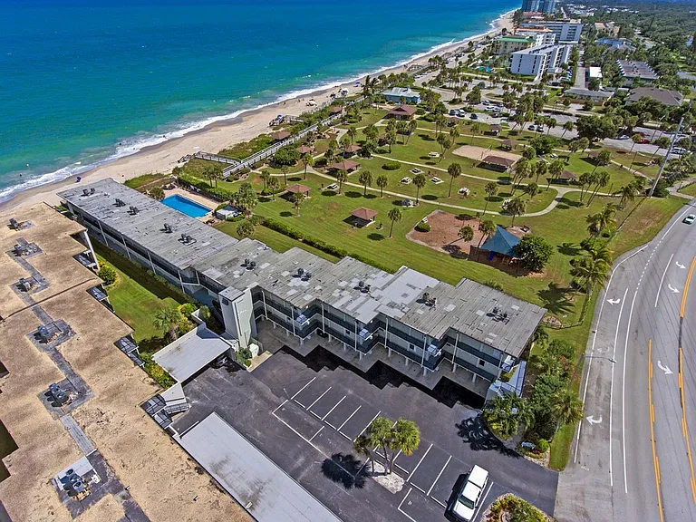 4400 Highway A1A #7 — Photo 22